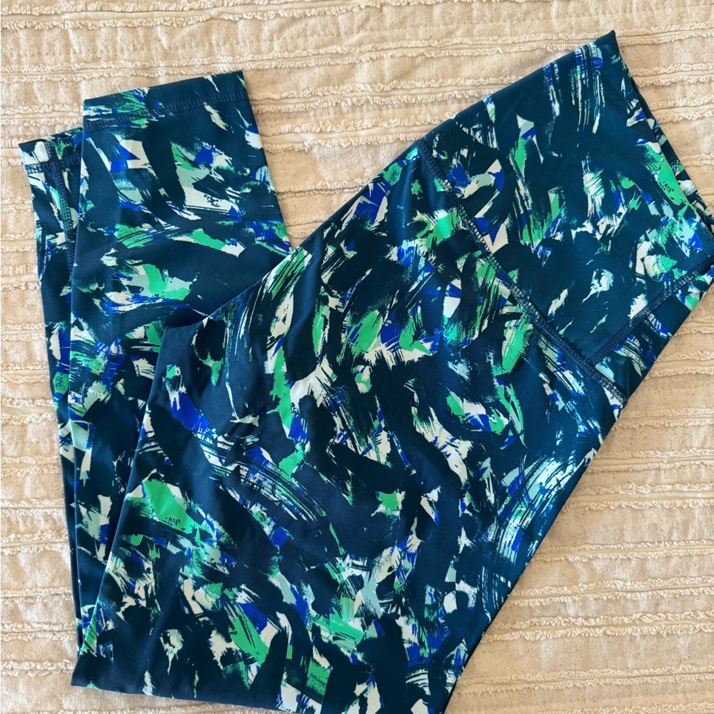 Multi colored DYI cropped leggings never worn